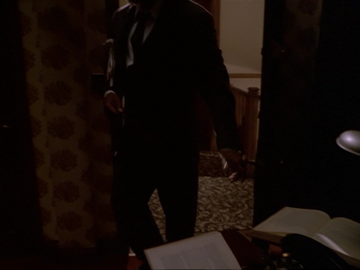 extant_StarTrek_DS9_6x13-FarBeyondTheStars_1542.jpg