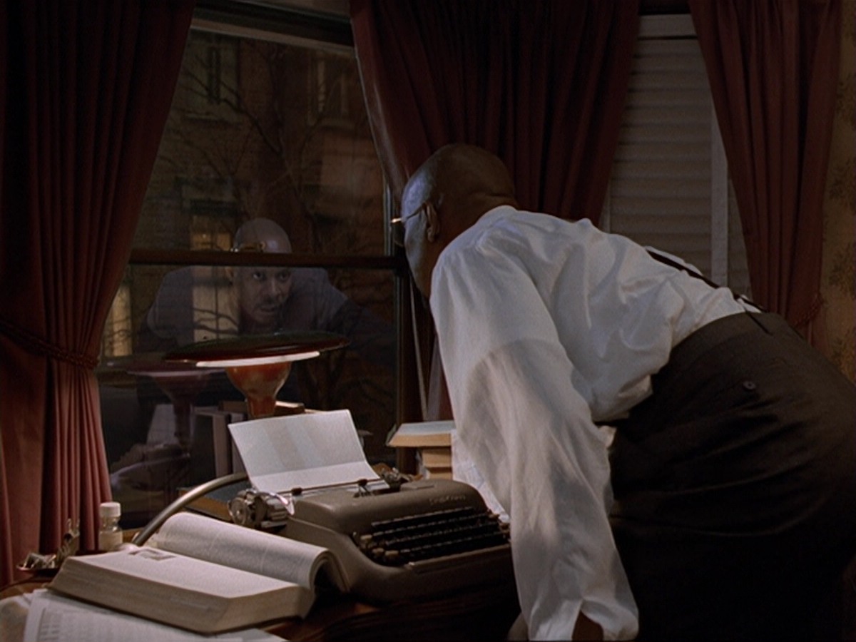 extant_StarTrek_DS9_6x13-FarBeyondTheStars_1693.jpg