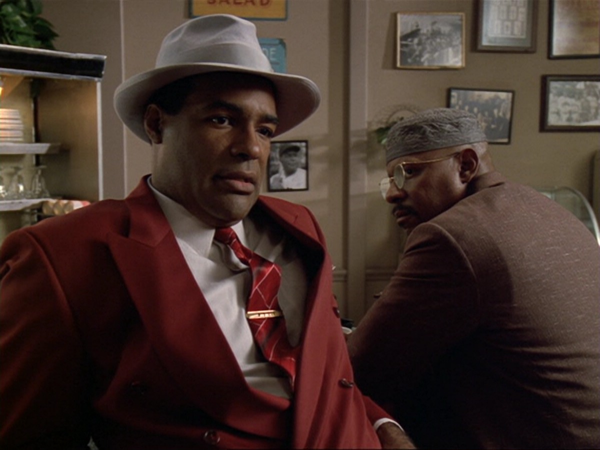 extant_StarTrek_DS9_6x13-FarBeyondTheStars_1953.jpg