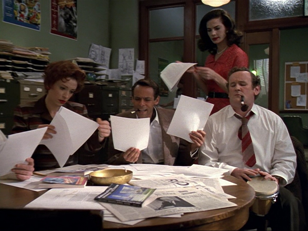 extant_StarTrek_DS9_6x13-FarBeyondTheStars_2110.jpg