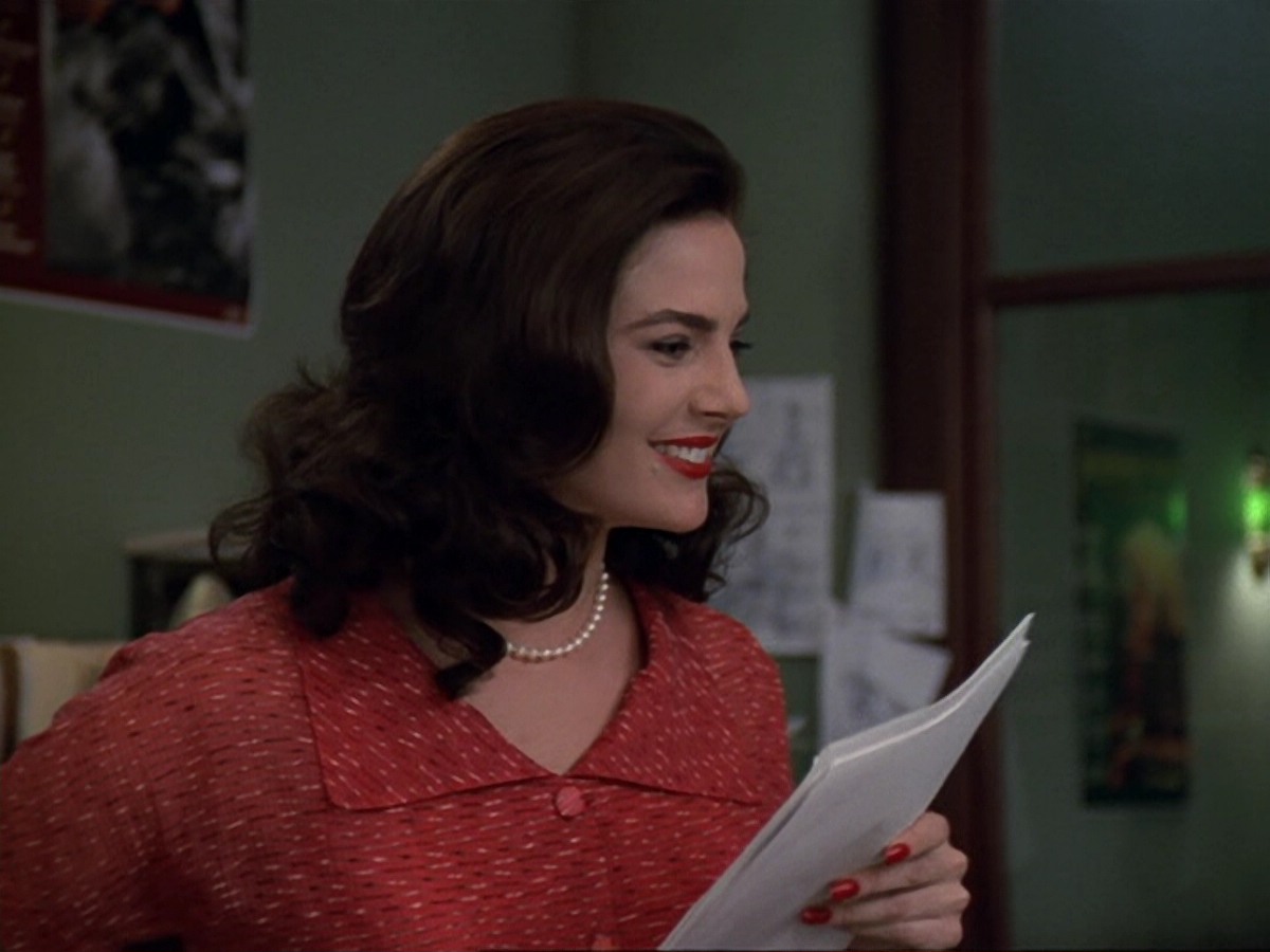 extant_StarTrek_DS9_6x13-FarBeyondTheStars_2138.jpg