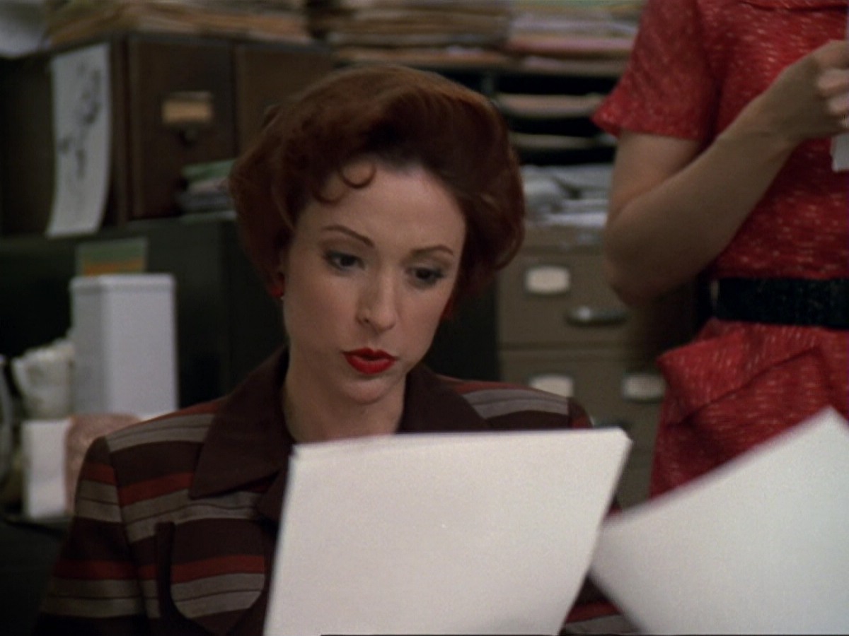 extant_StarTrek_DS9_6x13-FarBeyondTheStars_2172.jpg