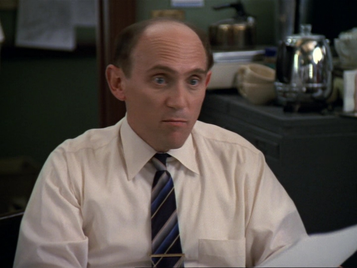 extant_StarTrek_DS9_6x13-FarBeyondTheStars_2207.jpg