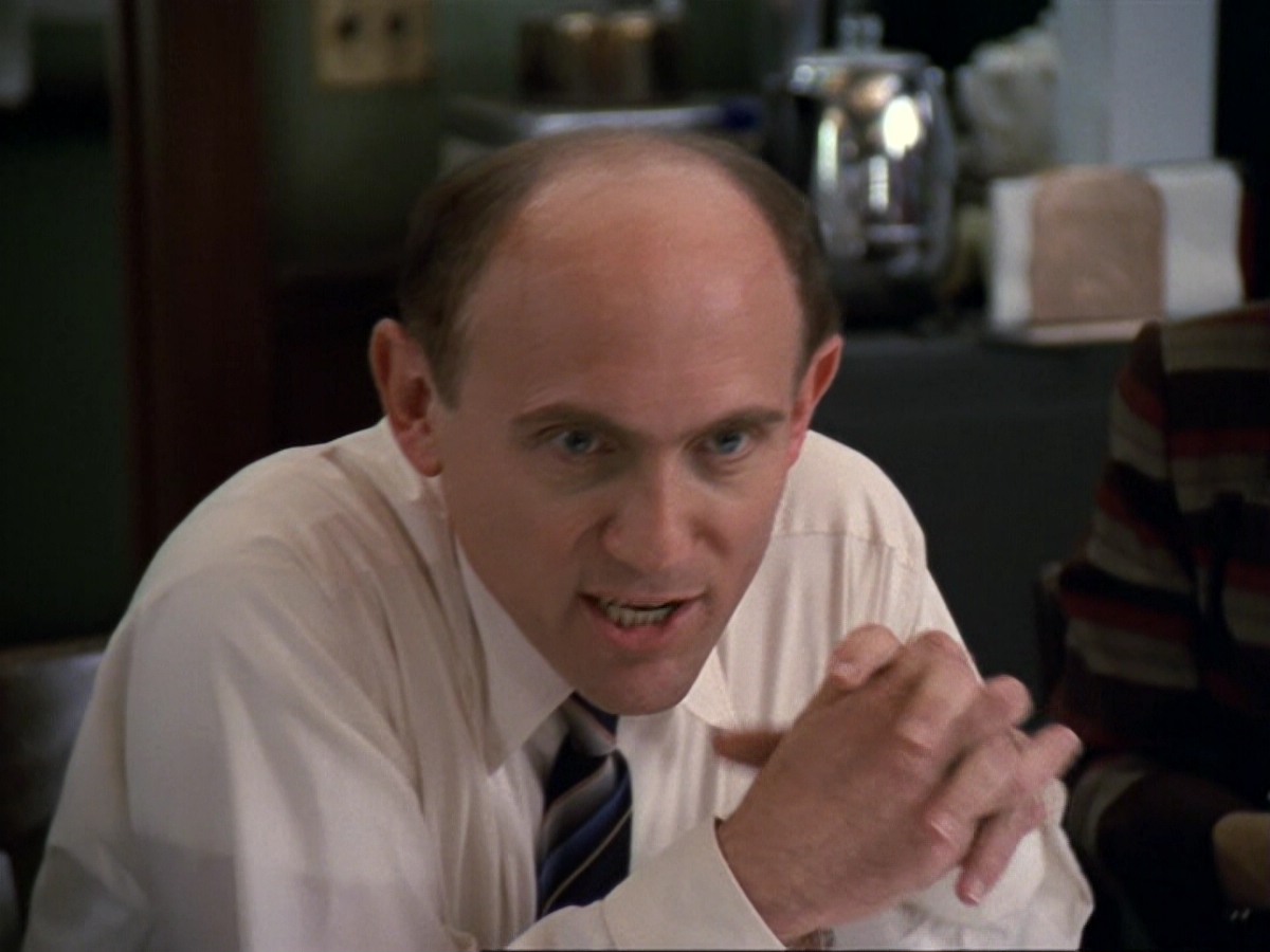 extant_StarTrek_DS9_6x13-FarBeyondTheStars_2213.jpg