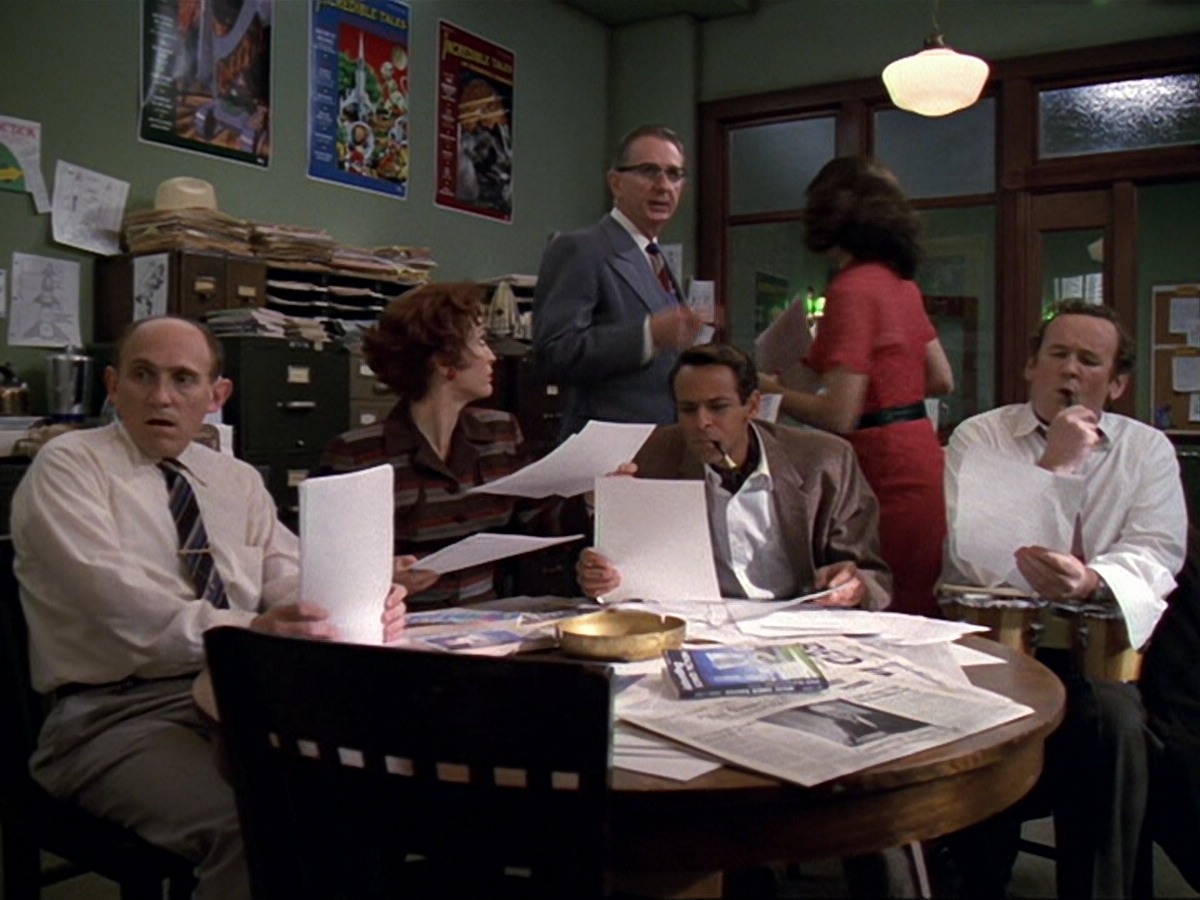 extant_StarTrek_DS9_6x13-FarBeyondTheStars_2253.jpg