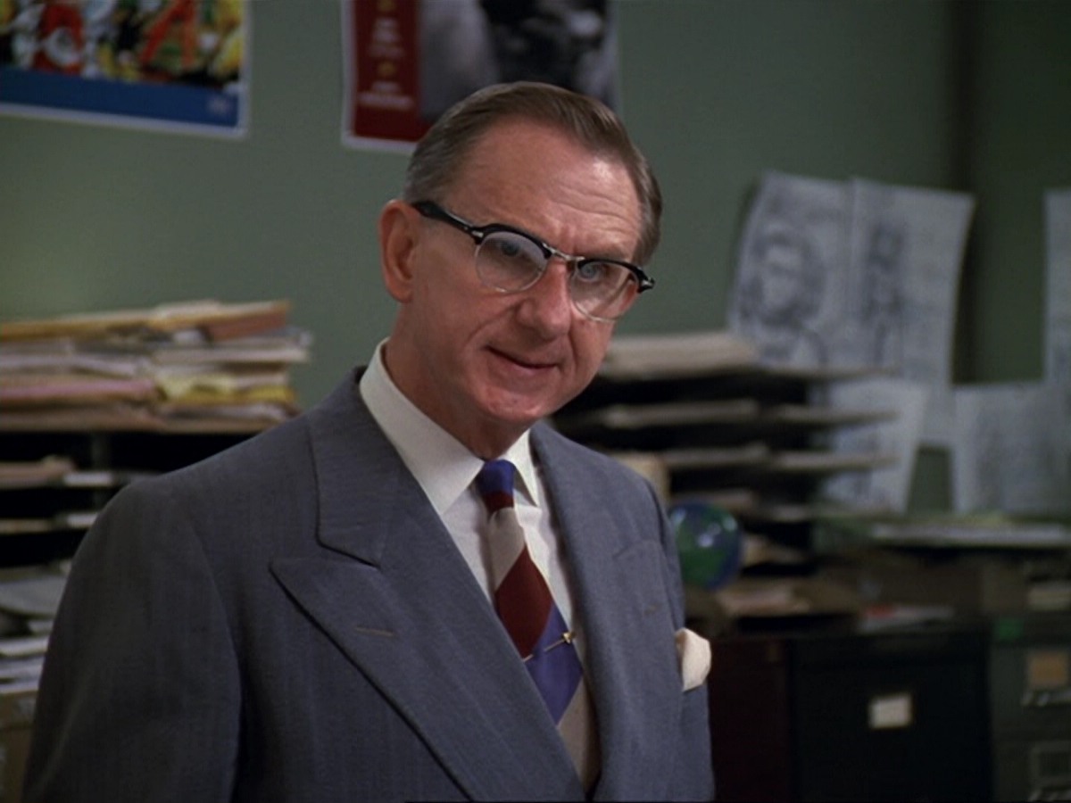 extant_StarTrek_DS9_6x13-FarBeyondTheStars_2264.jpg