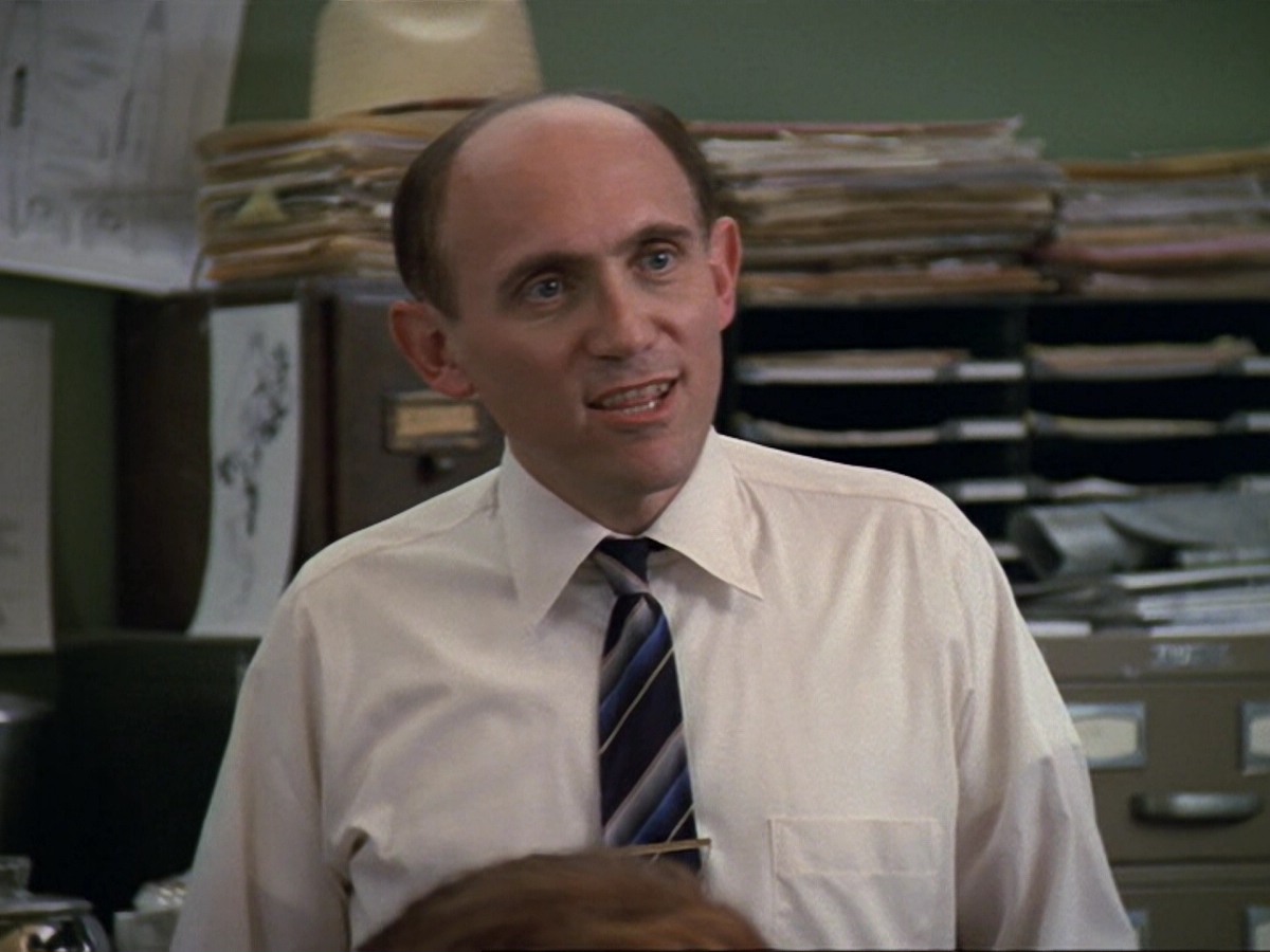extant_StarTrek_DS9_6x13-FarBeyondTheStars_2327.jpg