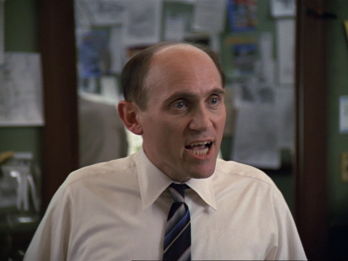 extant_StarTrek_DS9_6x13-FarBeyondTheStars_2336.jpg