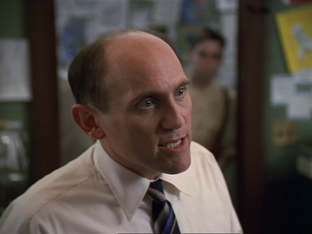 extant_StarTrek_DS9_6x13-FarBeyondTheStars_2339.jpg