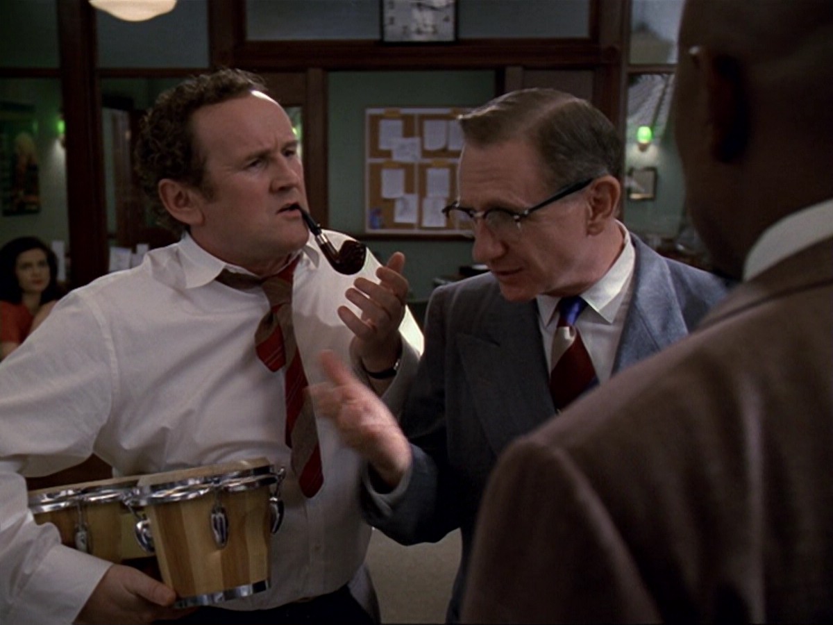 extant_StarTrek_DS9_6x13-FarBeyondTheStars_2393.jpg
