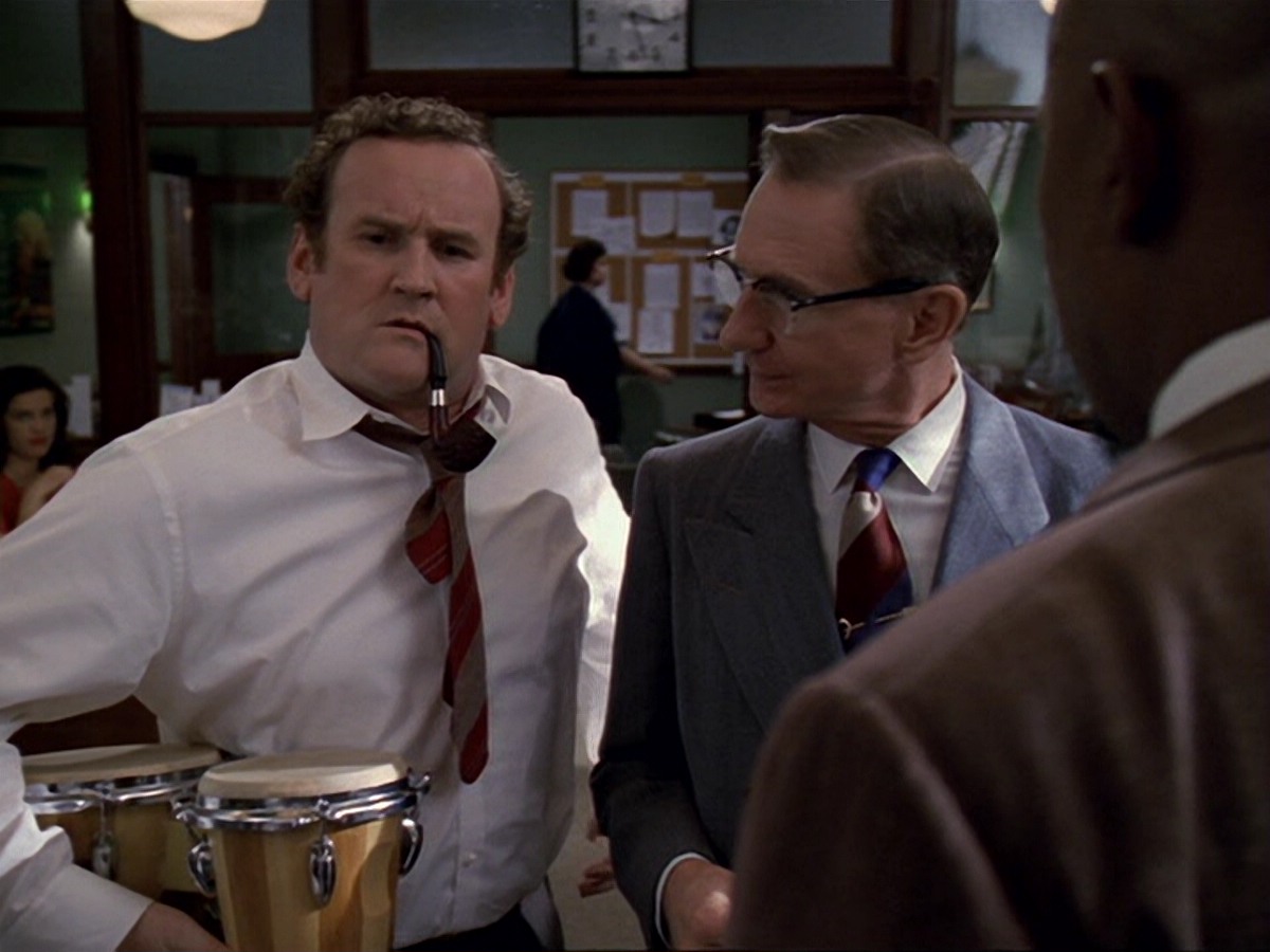 extant_StarTrek_DS9_6x13-FarBeyondTheStars_2402.jpg