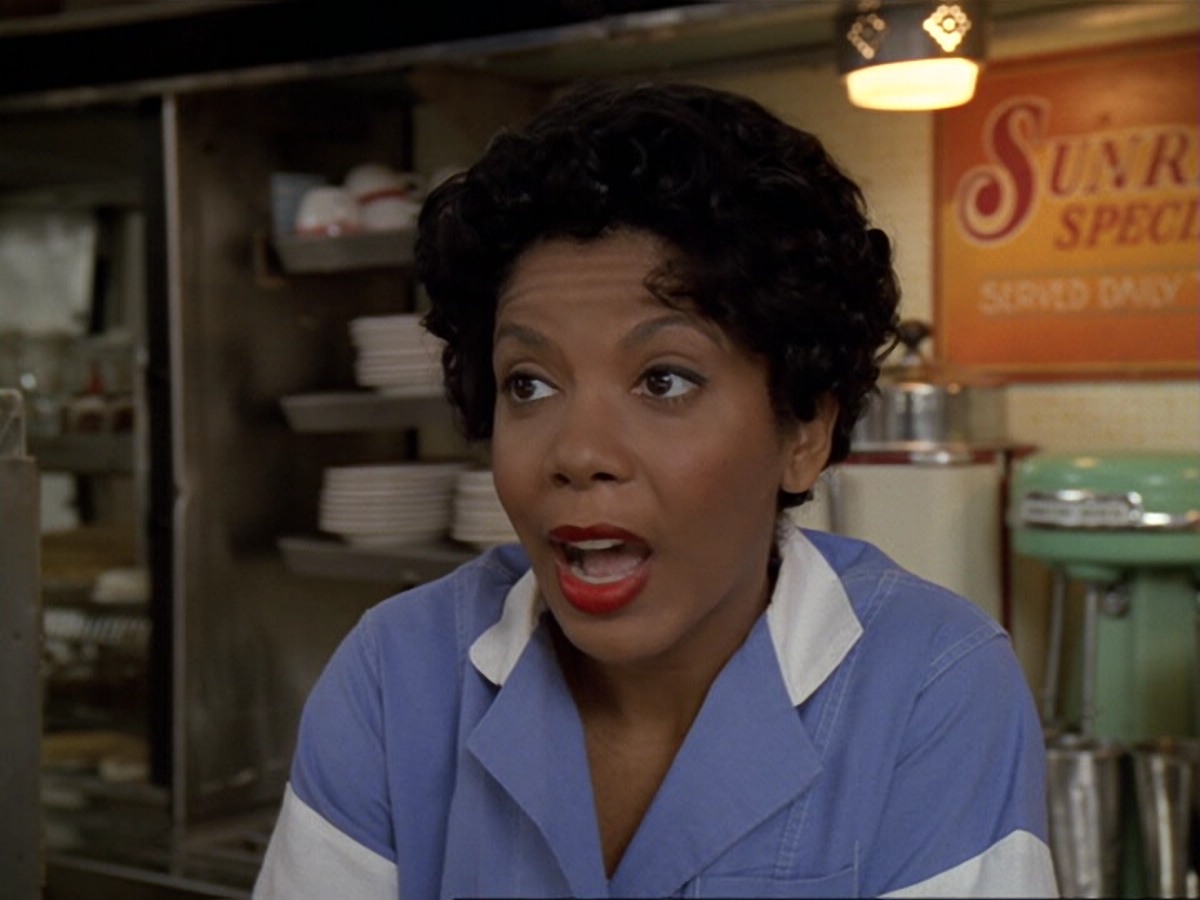 extant_StarTrek_DS9_6x13-FarBeyondTheStars_2509.jpg