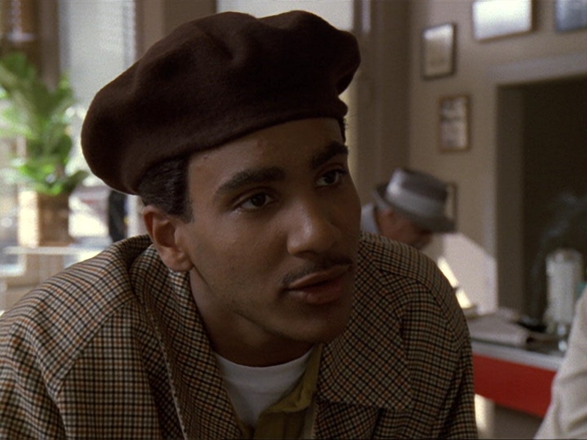 extant_StarTrek_DS9_6x13-FarBeyondTheStars_2521.jpg