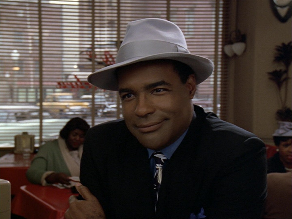 extant_StarTrek_DS9_6x13-FarBeyondTheStars_3277.jpg