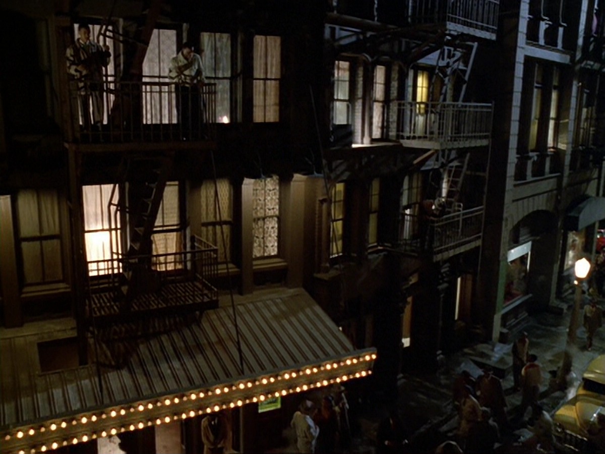 extant_StarTrek_DS9_6x13-FarBeyondTheStars_3283.jpg