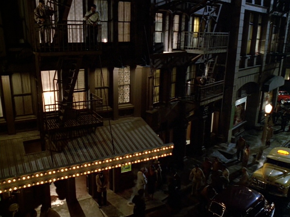 extant_StarTrek_DS9_6x13-FarBeyondTheStars_3285.jpg