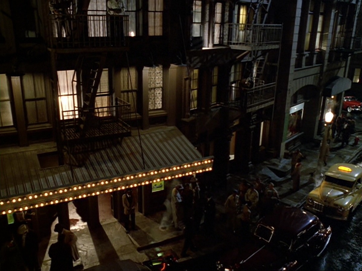 extant_StarTrek_DS9_6x13-FarBeyondTheStars_3287.jpg
