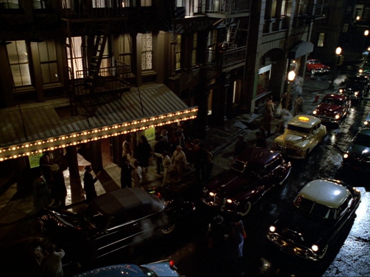 extant_StarTrek_DS9_6x13-FarBeyondTheStars_3299.jpg
