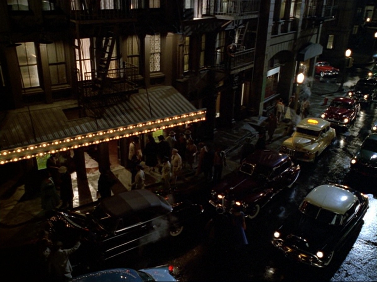extant_StarTrek_DS9_6x13-FarBeyondTheStars_3300.jpg