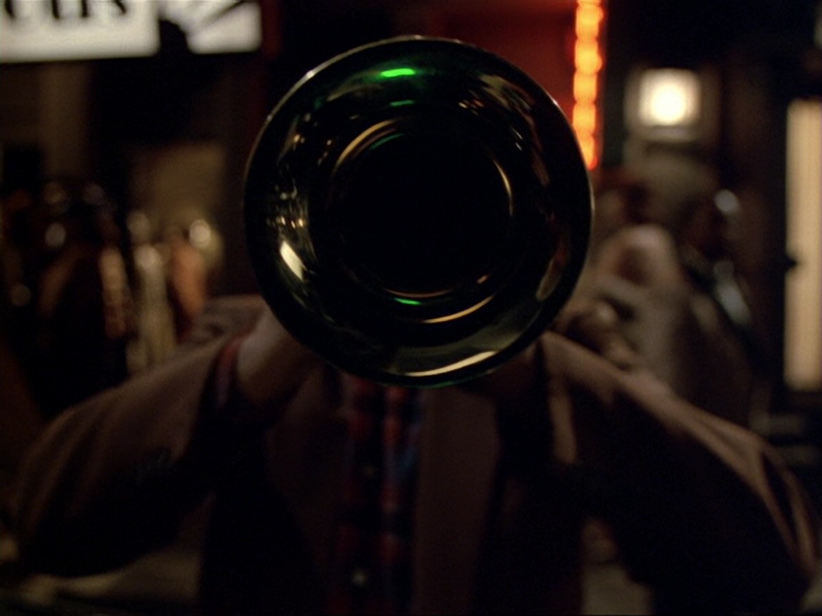 extant_StarTrek_DS9_6x13-FarBeyondTheStars_3304.jpg