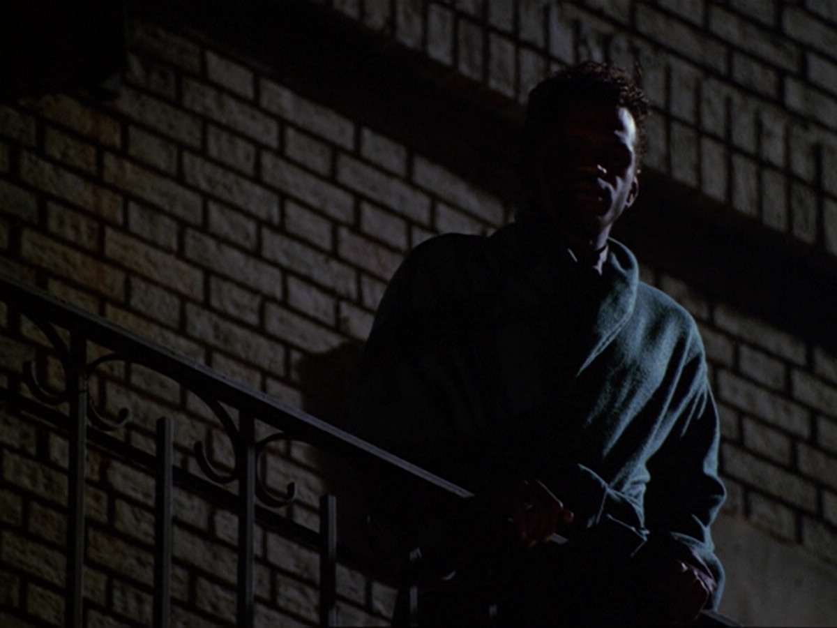 extant_StarTrek_DS9_6x13-FarBeyondTheStars_3520.jpg