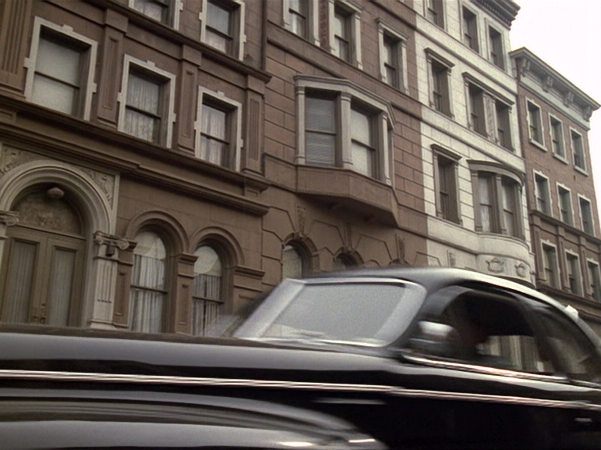 extant_StarTrek_DS9_6x13-FarBeyondTheStars_3549.jpg
