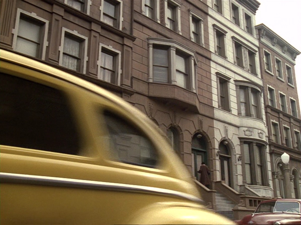 extant_StarTrek_DS9_6x13-FarBeyondTheStars_3554.jpg