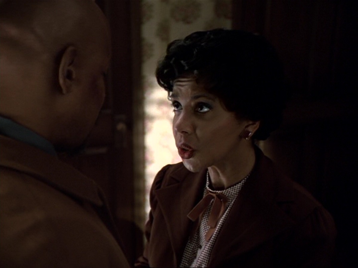 extant_StarTrek_DS9_6x13-FarBeyondTheStars_3577.jpg