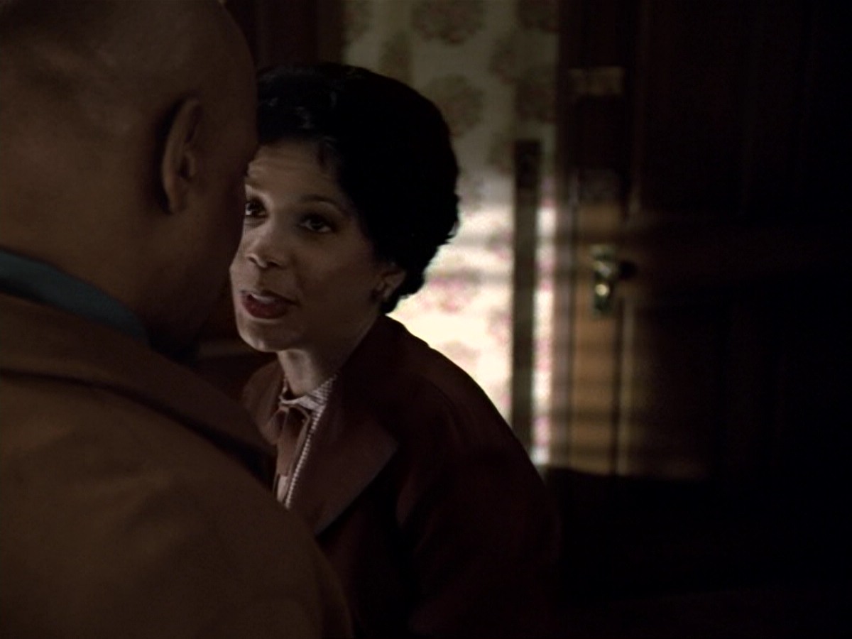 extant_StarTrek_DS9_6x13-FarBeyondTheStars_3592.jpg