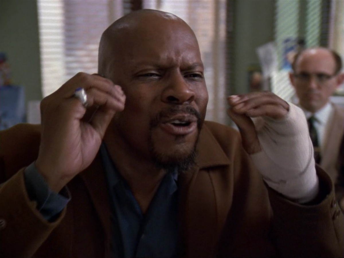 extant_StarTrek_DS9_6x13-FarBeyondTheStars_4051.jpg