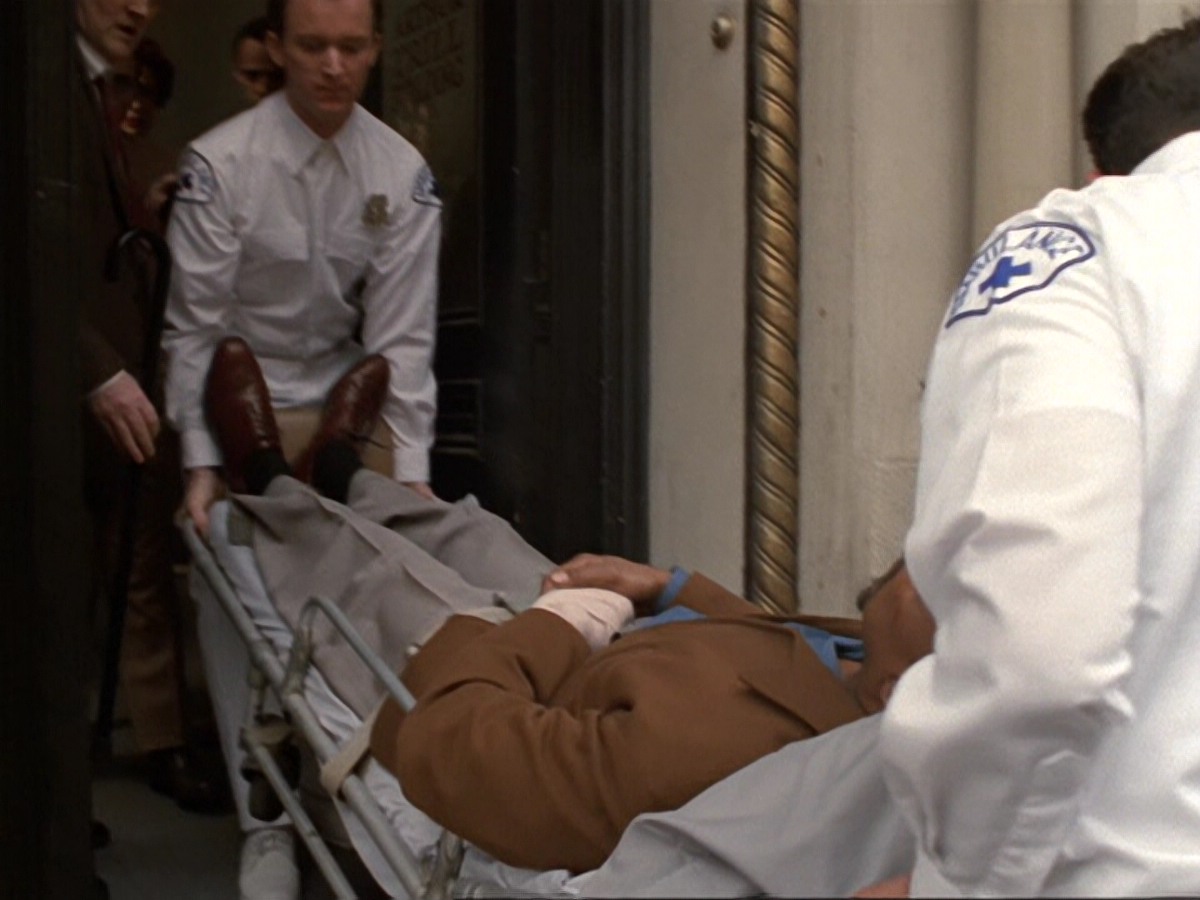 extant_StarTrek_DS9_6x13-FarBeyondTheStars_4117.jpg