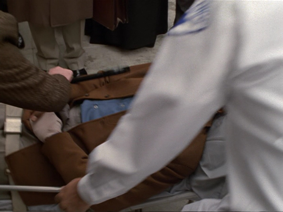 extant_StarTrek_DS9_6x13-FarBeyondTheStars_4128.jpg