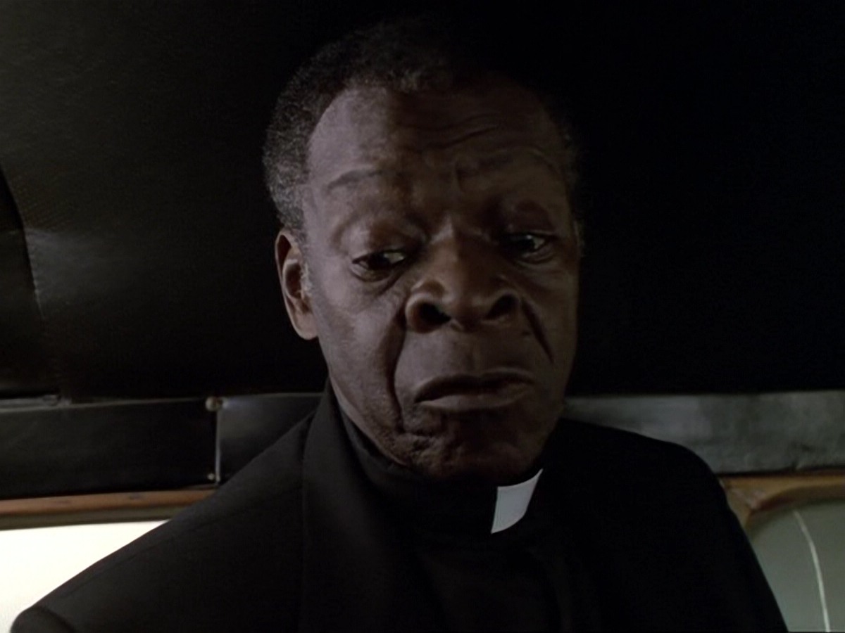 extant_StarTrek_DS9_6x13-FarBeyondTheStars_4187.jpg