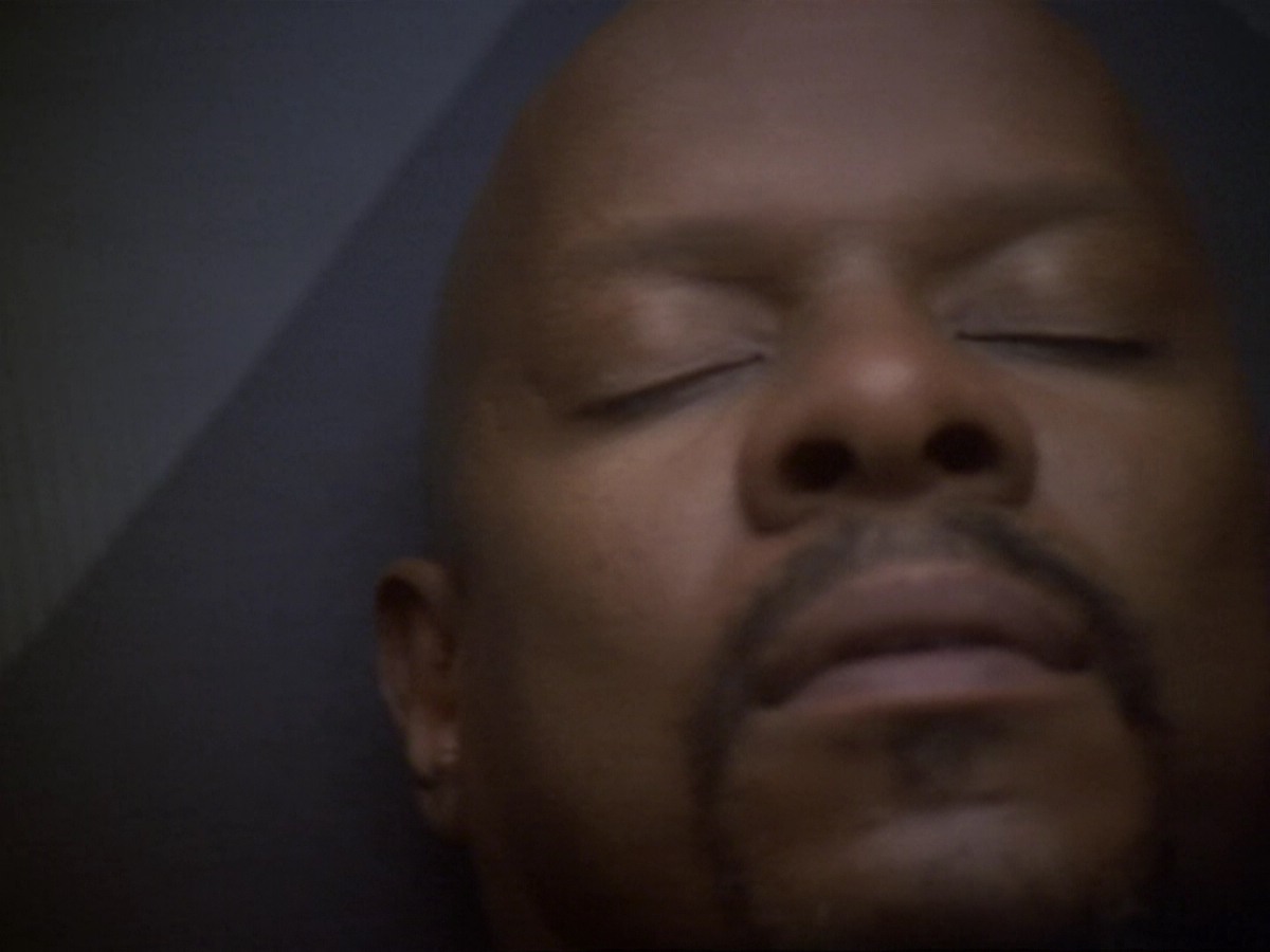extant_StarTrek_DS9_6x13-FarBeyondTheStars_4241.jpg