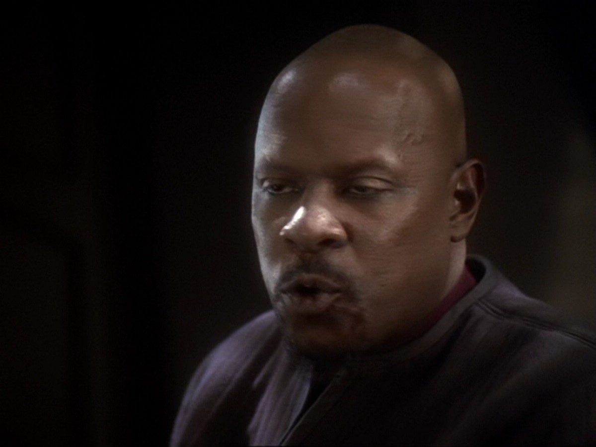 extant_StarTrek_DS9_6x13-FarBeyondTheStars_4430.jpg
