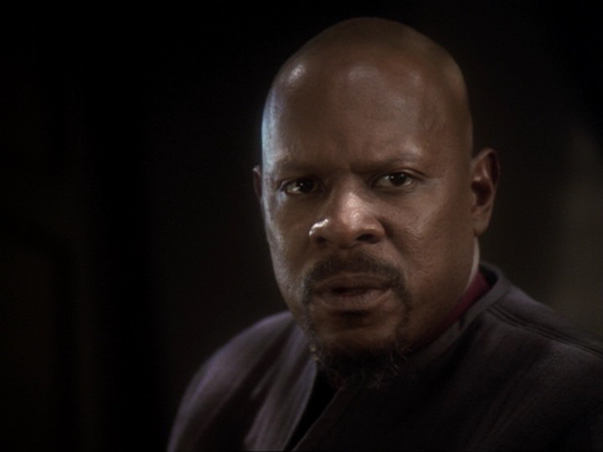 extant_StarTrek_DS9_6x13-FarBeyondTheStars_4434.jpg