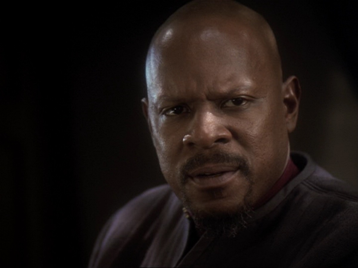 extant_StarTrek_DS9_6x13-FarBeyondTheStars_4443.jpg