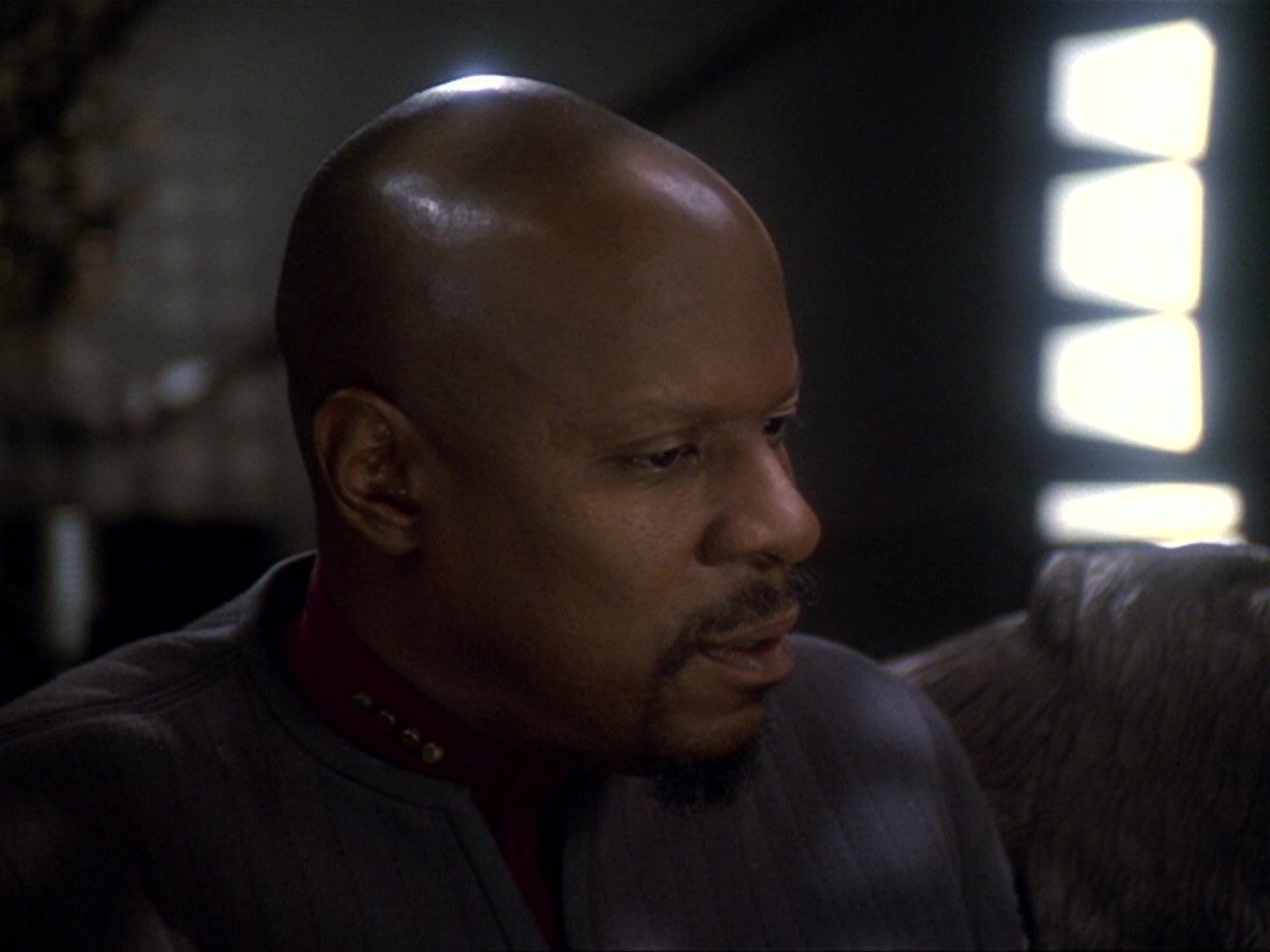 extant_StarTrek_DS9_6x13-FarBeyondTheStars_4461.jpg