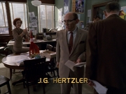 extant_StarTrek_DS9_6x13-FarBeyondTheStars_0862.jpg