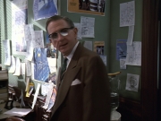 extant_StarTrek_DS9_6x13-FarBeyondTheStars_0871.jpg