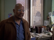 extant_StarTrek_DS9_6x13-FarBeyondTheStars_3817.jpg