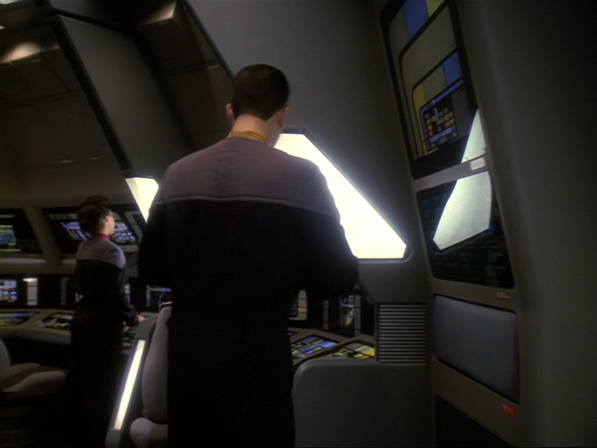 extant_StarTrek_DS9_6x14-OneLittleShip_0041.jpg