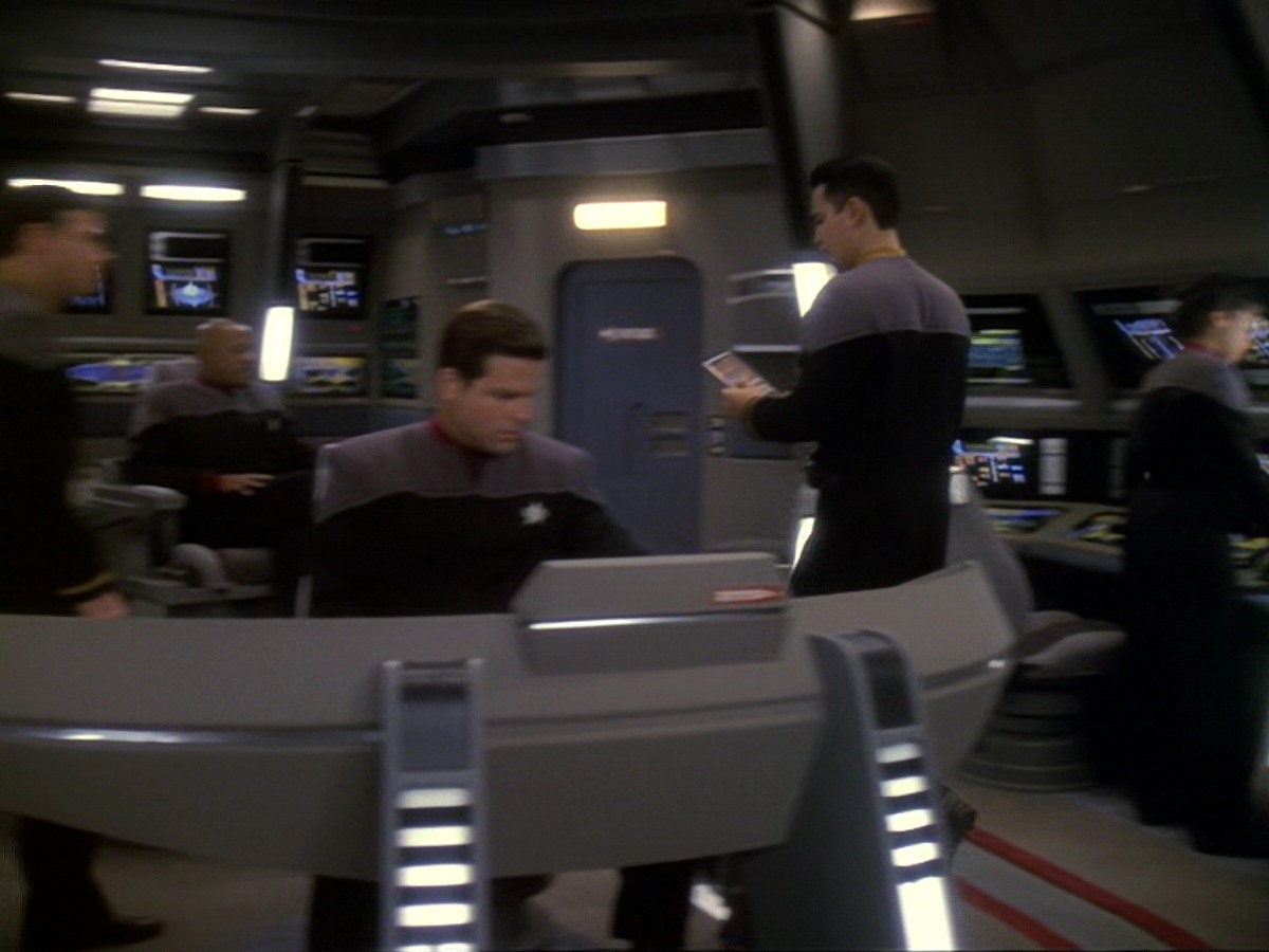 extant_StarTrek_DS9_6x14-OneLittleShip_0044.jpg