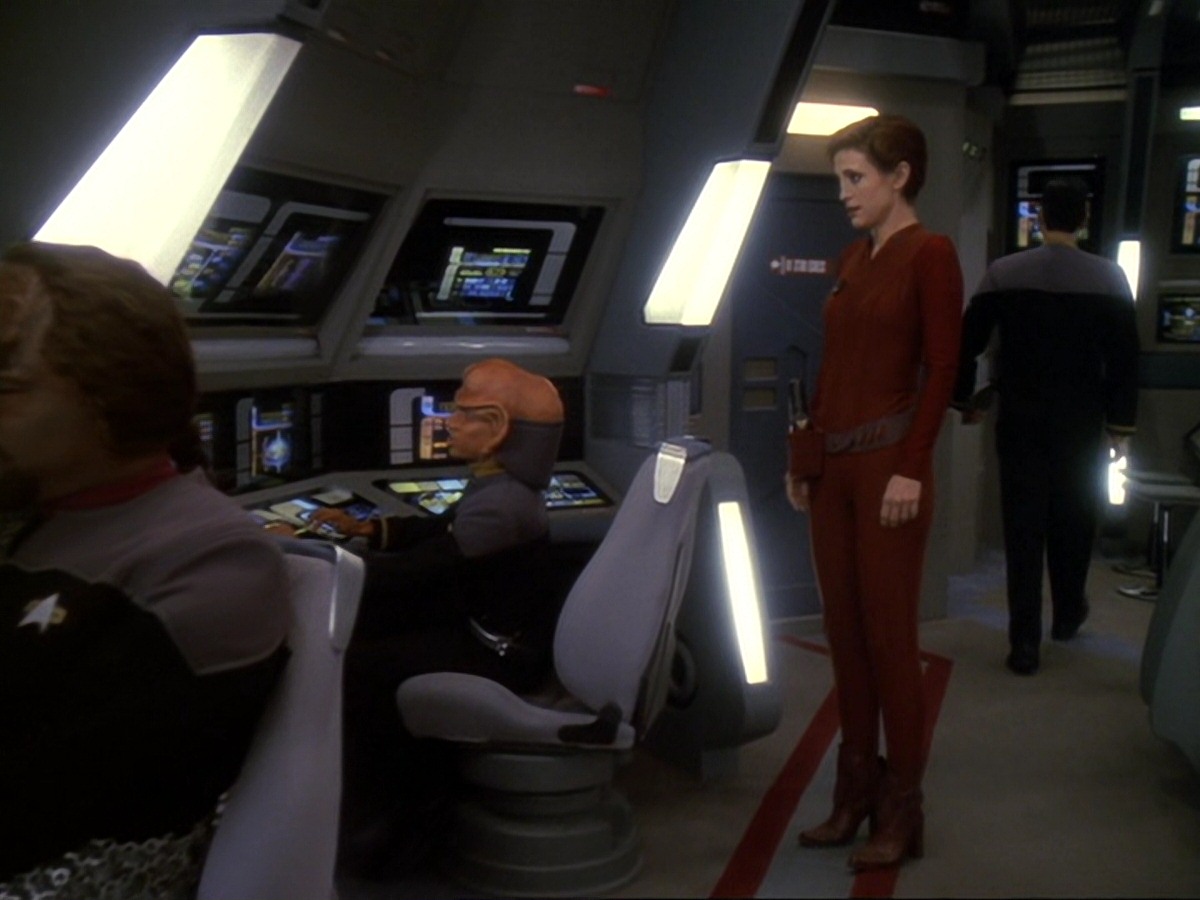 extant_StarTrek_DS9_6x14-OneLittleShip_0050.jpg