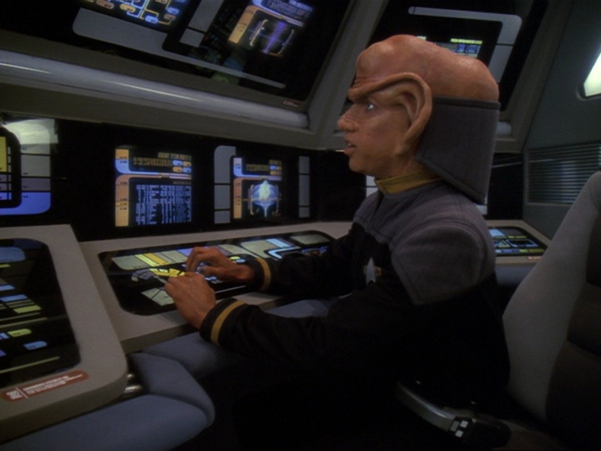 extant_StarTrek_DS9_6x14-OneLittleShip_0148.jpg