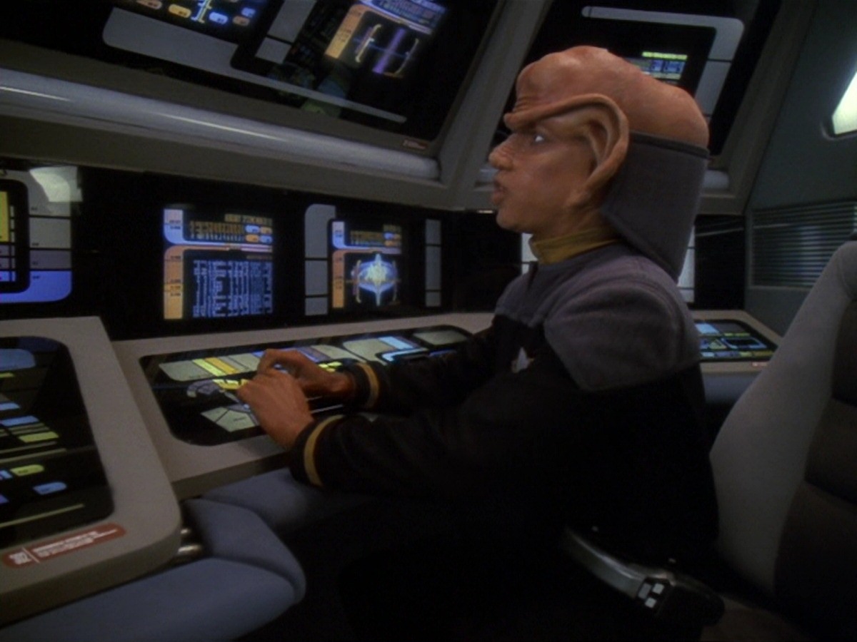 extant_StarTrek_DS9_6x14-OneLittleShip_0176.jpg