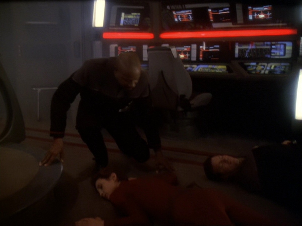 extant_StarTrek_DS9_6x14-OneLittleShip_0375.jpg