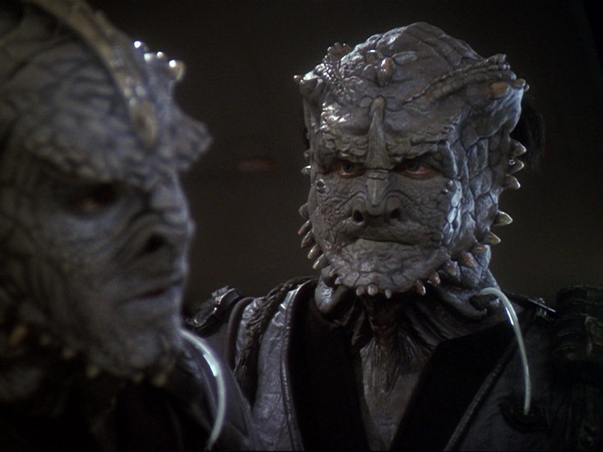 extant_StarTrek_DS9_6x14-OneLittleShip_0672.jpg