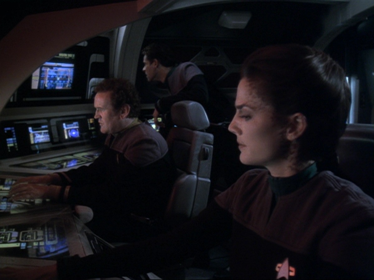 extant_StarTrek_DS9_6x14-OneLittleShip_1448.jpg