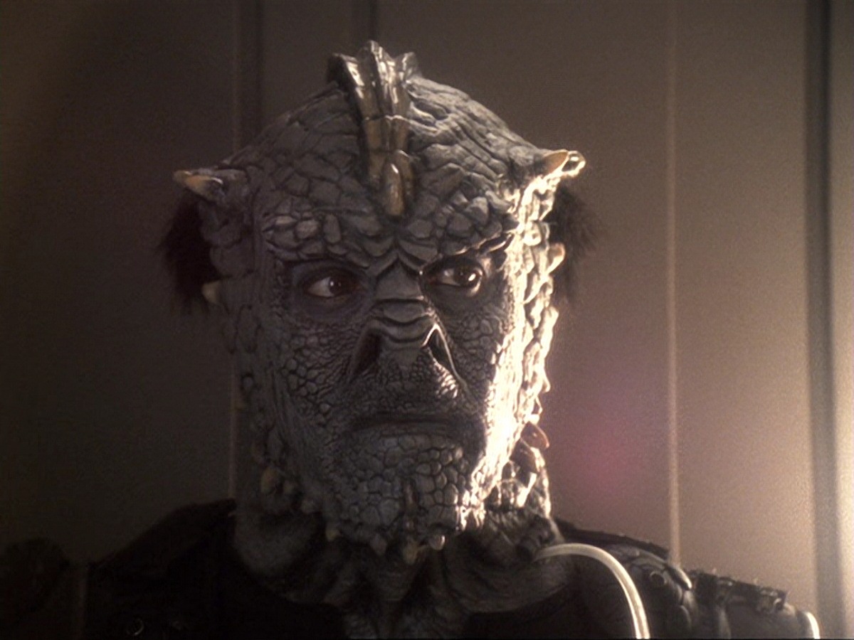 extant_StarTrek_DS9_6x14-OneLittleShip_1559.jpg